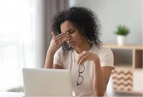 DIGITAL EYE STRAIN AND DANGERS OF SCREEN TIME